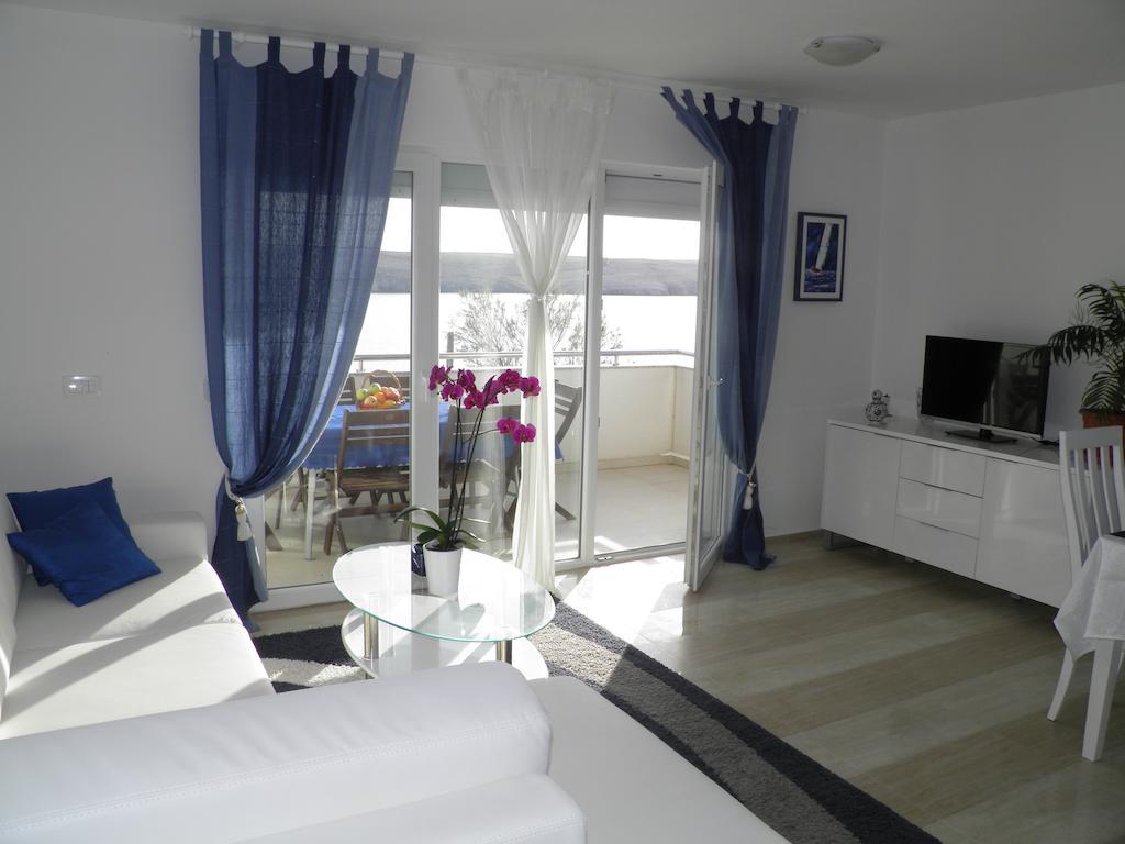 Apartments Perla Dinjiska Room photo