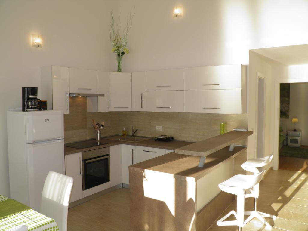 Apartments Perla Dinjiska Exterior photo